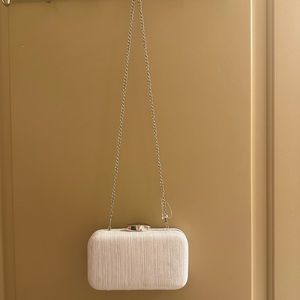 Adorable and classy Nina clutch!